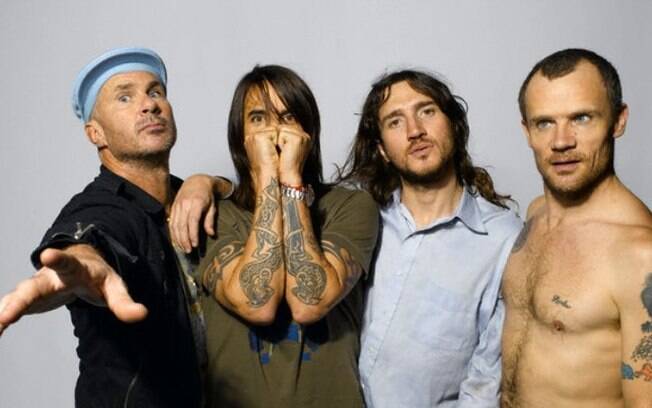 O anúncio foi feito através do Instagram oficial do Red Hot Chili Peppers