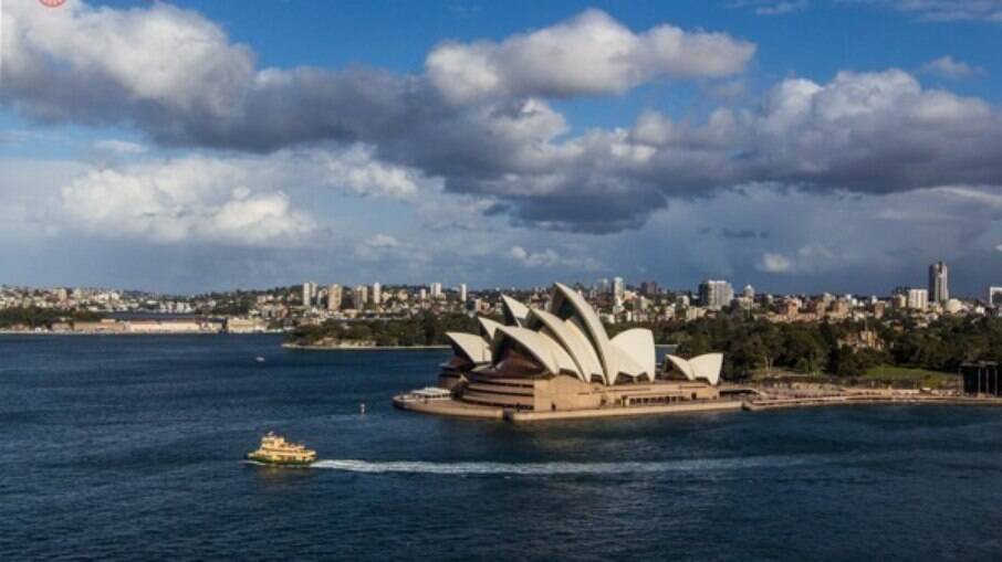 Com 100 praias, Sydney chama a atenção dos turistas e possui praias mais frequentadas por homens gays e outras mais frequentadas por mulheres lésbicas