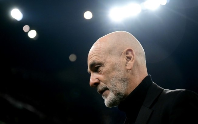 O Milan demitiu o técnico Stefano Pioli depois de uma campanha decepcionante em que não conseguiu superar seu grande rival, a Inter, na disputa pelo título da Serie A