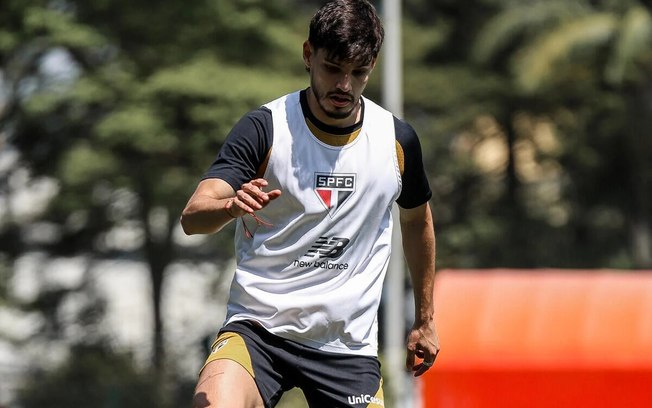 Dorival comandará mais um treino nesta quinta-feira Dorival comandará mais um treino nesta quinta-feira