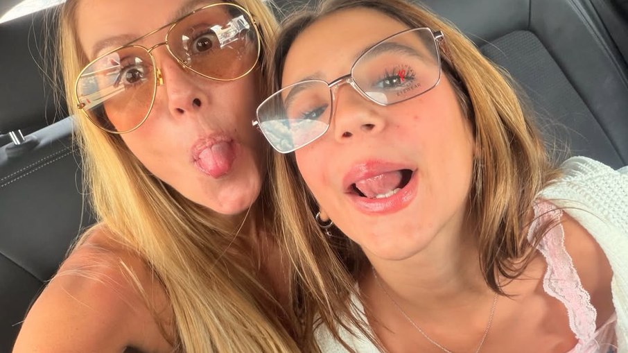 Deborah Secco e Maria Flor Deborah Secco e Maria Flor