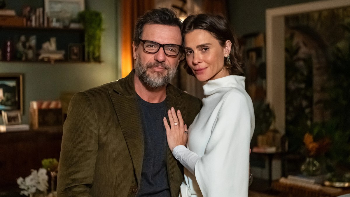 Rodrigo Lombardi e Carolina Dieckmmann nos bastidores de 'A Viagem'