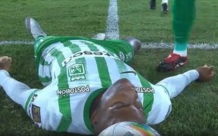 Jogador de rival do São Paulo na Libertadores desmaia em campo