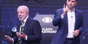 Debate na Band: Flávio questiona Lula sobre Roberta Luchsinger