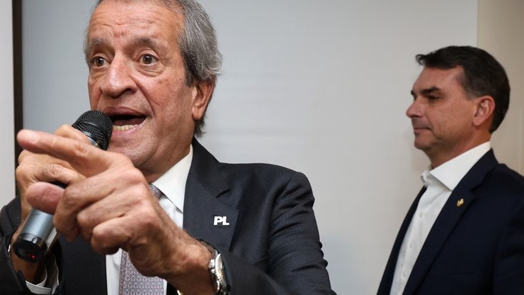 PL%2C%20partido%20de%20Fl%C3%A1vio%2C%20reconhece%20vit%C3%B3ria%20de%20Lula%20nas%20urnas