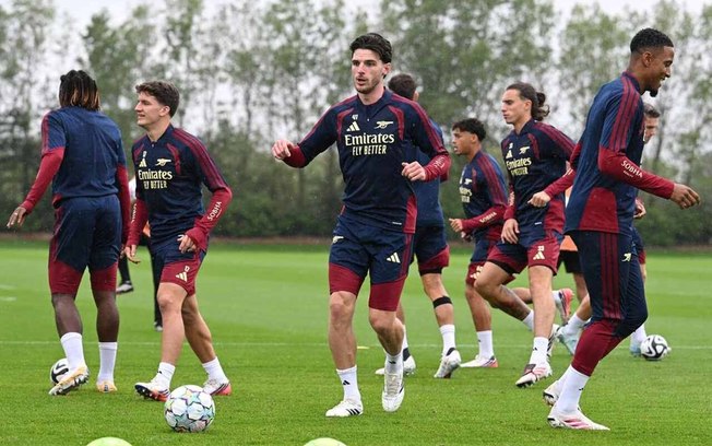 Napoli e Arsenal  se enfrentam pela primeira rodada da fase de liga da Champions