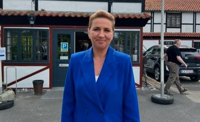Primeira-ministra da Dinamarca é atacada