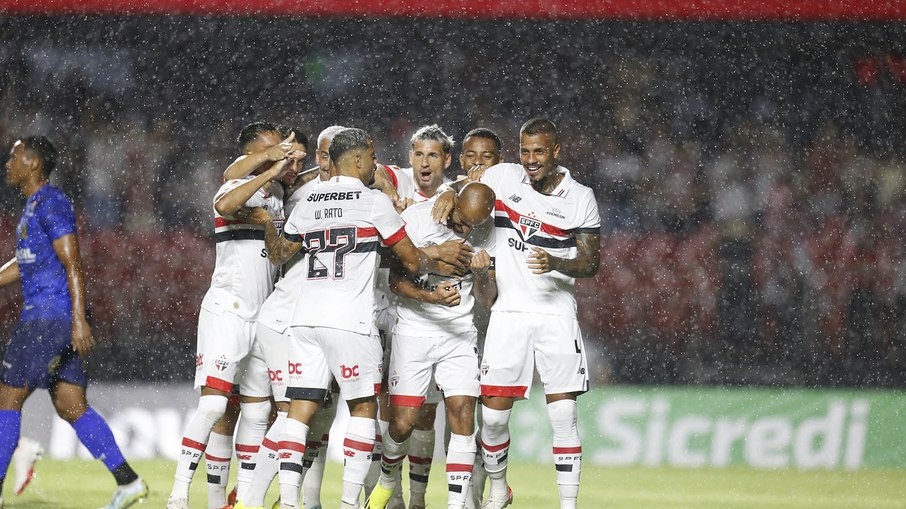 São Paulo divulga os 50 nomes que vão disputar a Libertadores