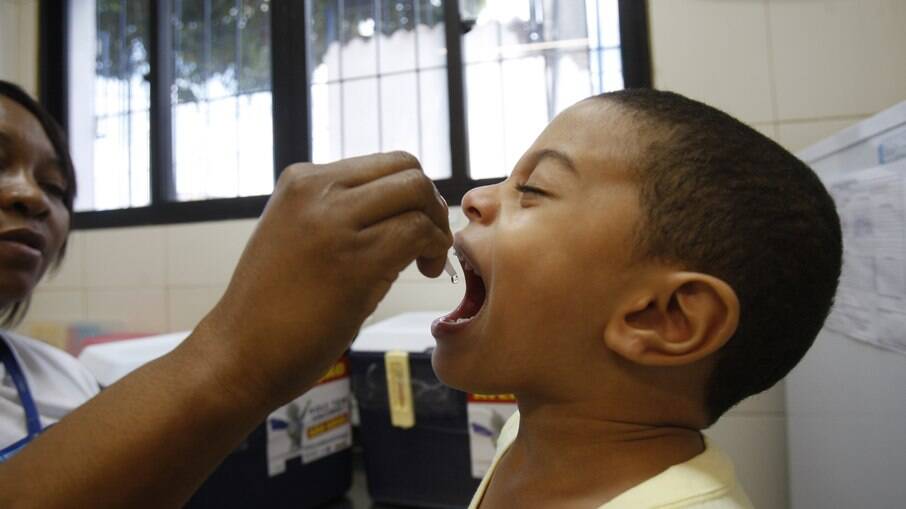 Crianças de 0 a 15 anos poderão receber vacinas que estão atrasadas