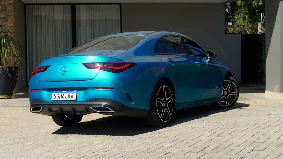 Mercedes-Benz CLA 200 AMG Line Mercedes-Benz CLA 200 AMG Line