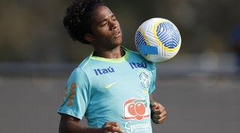 Brasil deve ter Endrick entre os titulares contra o Paraguai