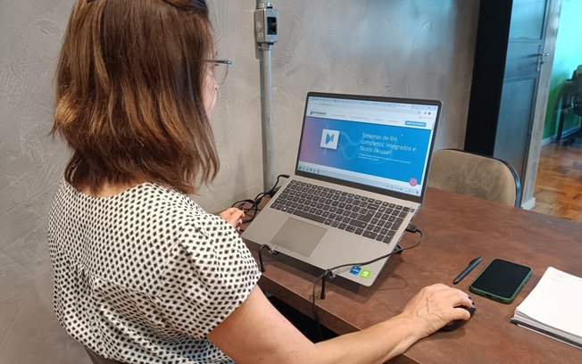 Metadados integra-se à empresa canadense de softwares