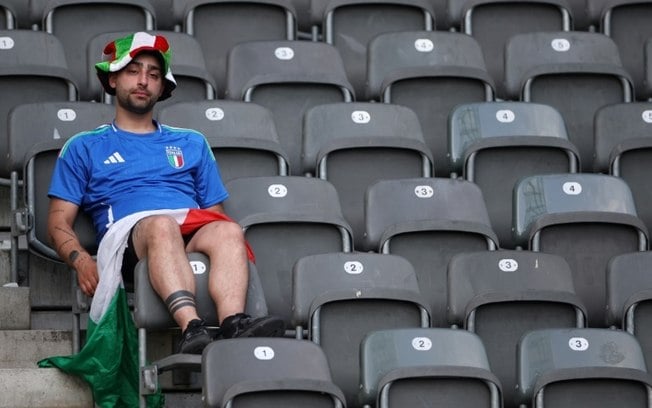 Um torcedor italiano após a eliminação de sua seleção contra a Suíça nas oitavas de final da Eurocopa em Berlim, no dia 29 de junho de 2024