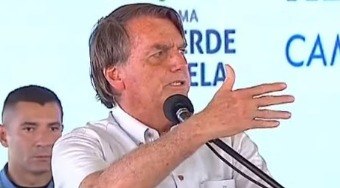 Bolsonaro se irrita com apoiador de Lula em evento: 