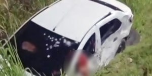 Carro com família é fuzilado na Av. Brasil; casal morre