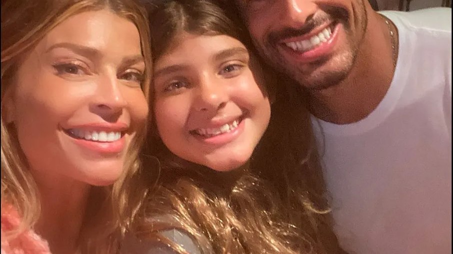 Grazi, Sofia e Cauã. Grazi, Sofia e Cauã.