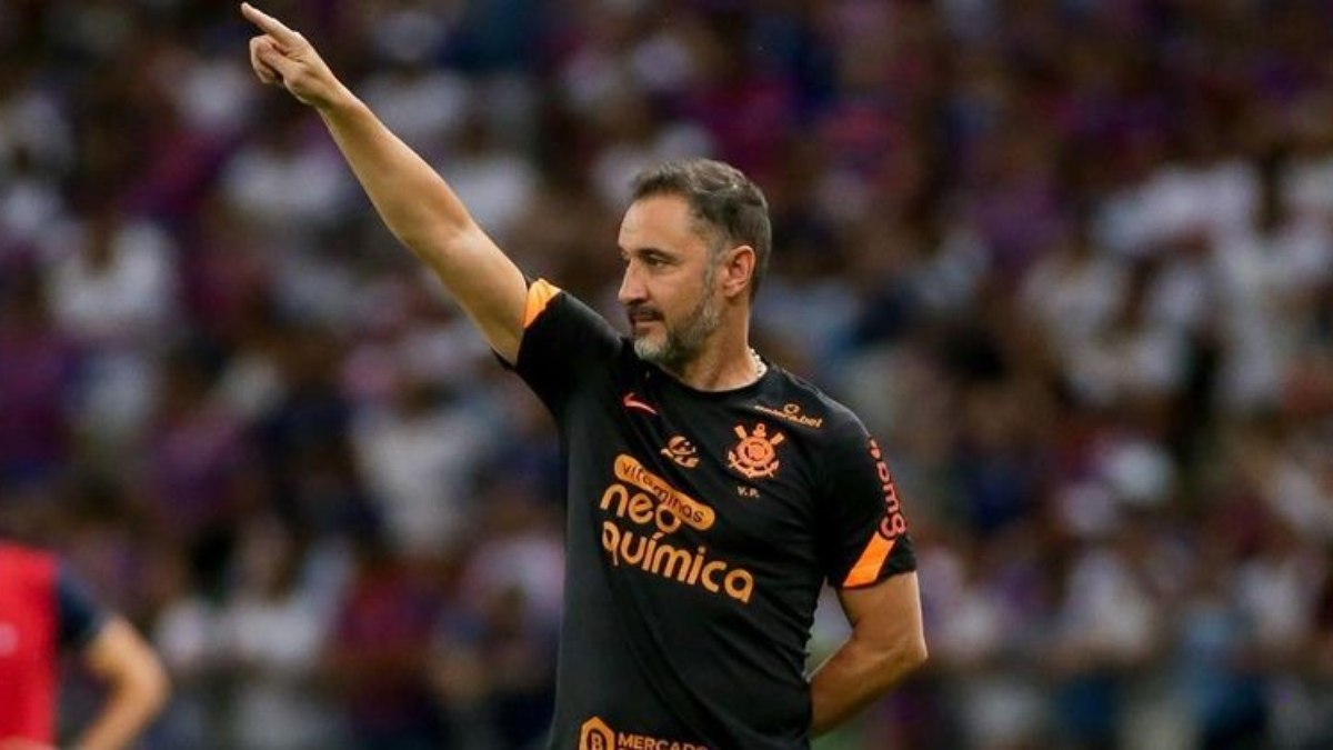 Vítor Pereira comandou o Corinthians em 2022