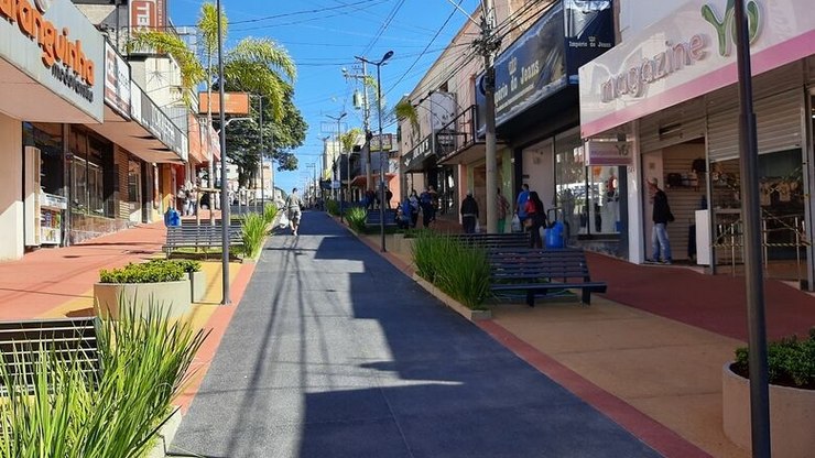 Atividade do Comércio volta a crescer em julho, aponta Serasa