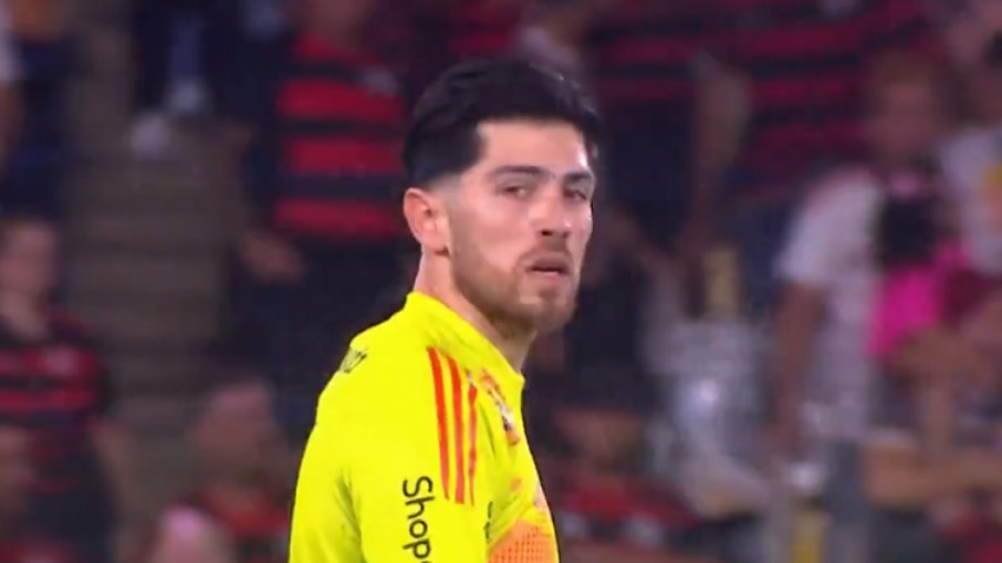 Rossi após falha contra o Fluminense Rossi após falha contra o Fluminense