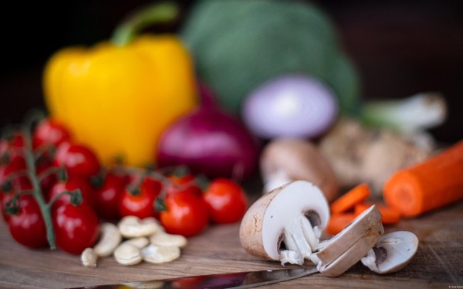 Dieta rica em legumes, verduras e nozes faz bem para a saúde e para o meio ambiente Dieta rica em legumes, verduras e nozes faz bem para a saúde e para o meio ambiente