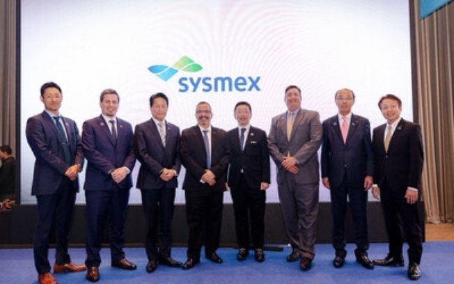 Sysmex comemora 25 anos no Brasil ao lado de clientes, parceiros e colaboradores, e anuncia novos investimentos Sysmex comemora 25 anos no Brasil ao lado de clientes, parceiros e colaboradores, e anuncia novos investimentos