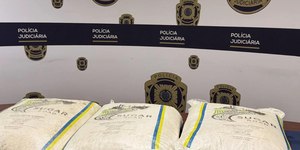 Brasileiros são presos com 900kg de cocaína em Portugal