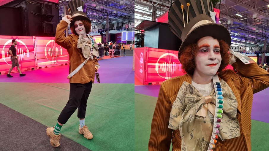 Mad Hatter Cosplayer at 'CCXP22'