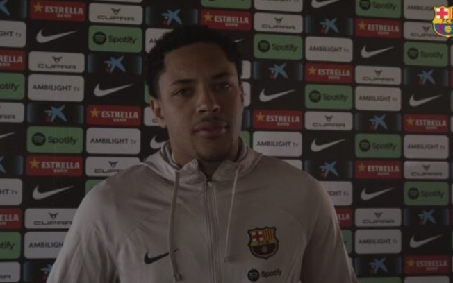 Vitor Roque começará a treinar nos próximos dias Vitor Roque começará a treinar nos próximos dias