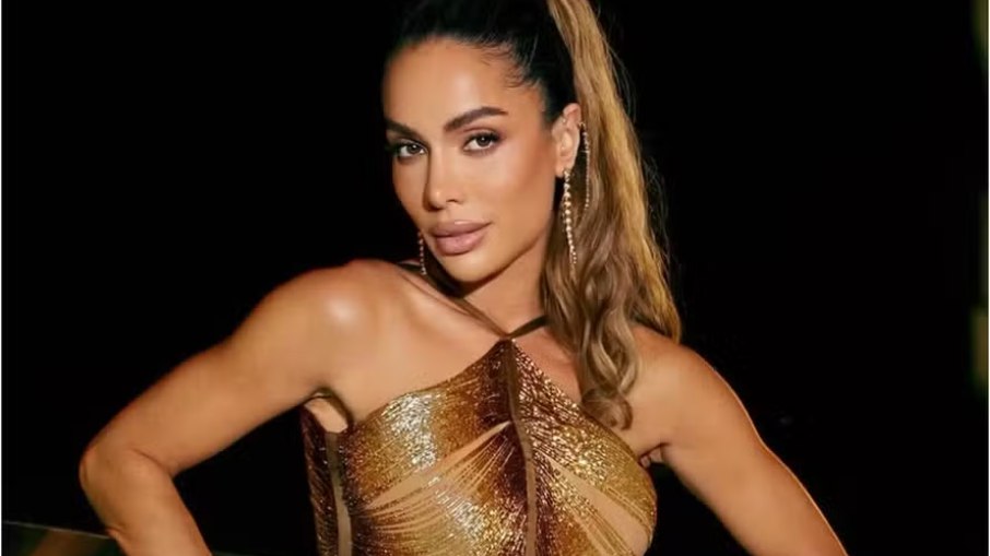 Tati Barbieri relata surto após tentar cortar álcool e medicamentos Tati Barbieri relata surto após tentar cortar álcool e medicamentos