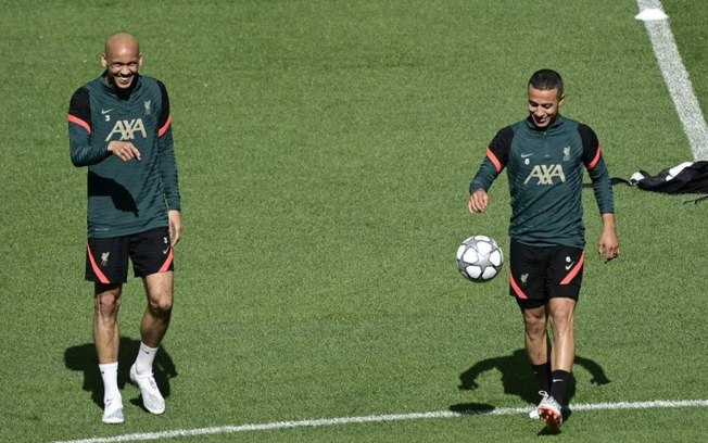Thiago e Fabinho são relacionados e podem ser utilizados por Klopp na final da Champions League