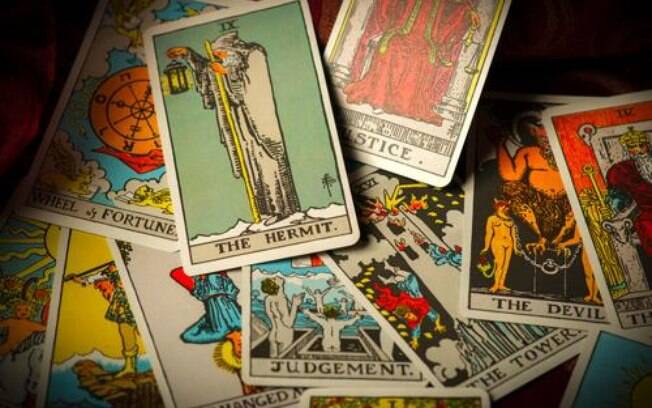 Sombras: Descubra como o Tarot pode te ajudar a desvend-las Sombras: Descubra como o Tarot pode te ajudar a desvend-las