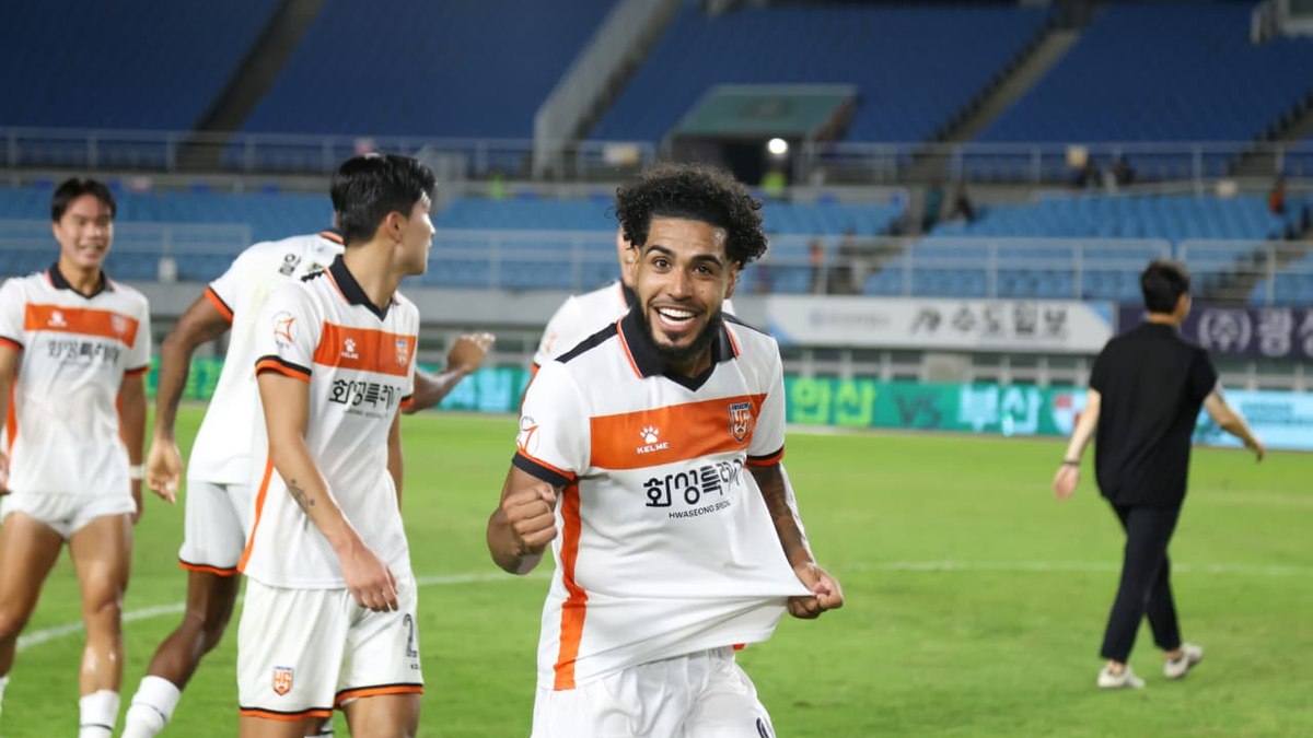 Ex-Athletico garante vitória ao marcar o 1º gol na Coreia do Sul Ex-Athletico garante vitória ao marcar o 1º gol na Coreia do Sul