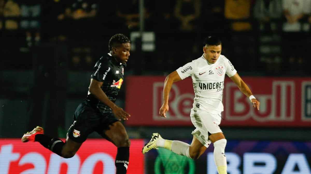 Corinthians recebe o Bragantino neste sábado, pelo Brasileirão