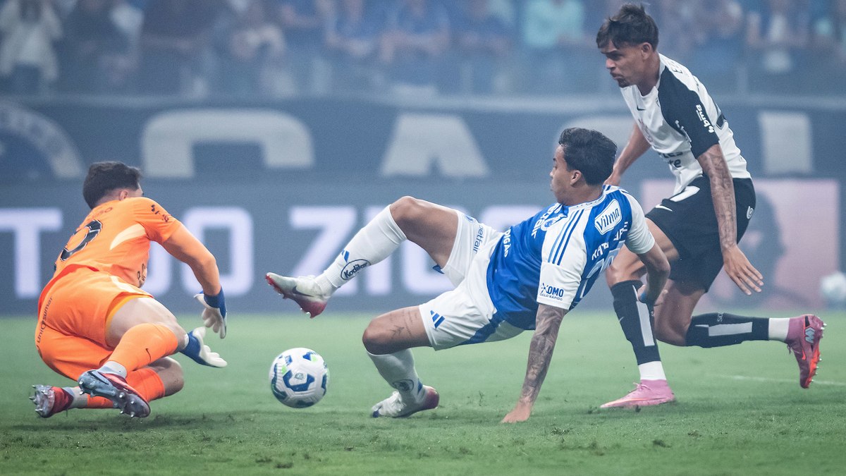 Kaio Jorge marcou duas vezes contra o Corinthians