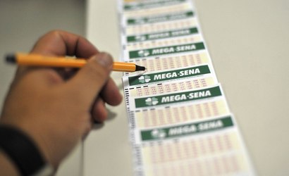 Mega-Sena: veja os números do sorteio deste sábado