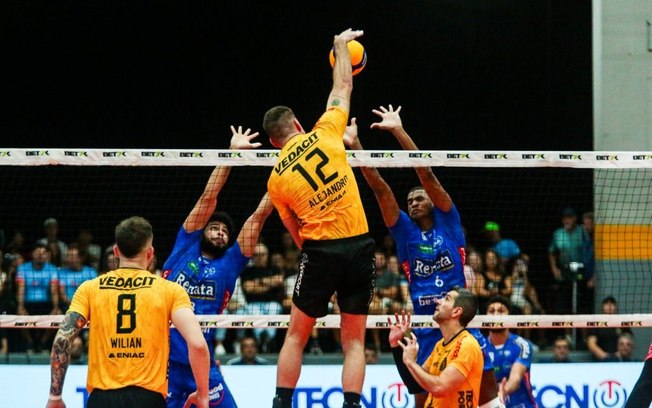 Franco comanda virada espetacular contra o Vôlei Renata e Guarulhos está na final da Copa Brasil