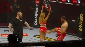Atleta chuta ring girl antes de luta de MMA; assista ao vídeo