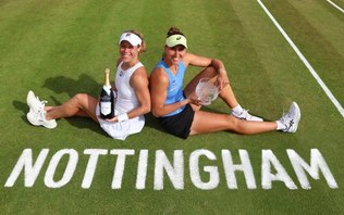 Bia Haddad é campeã em Nottingham e conquista o 8º título de duplas na carreira