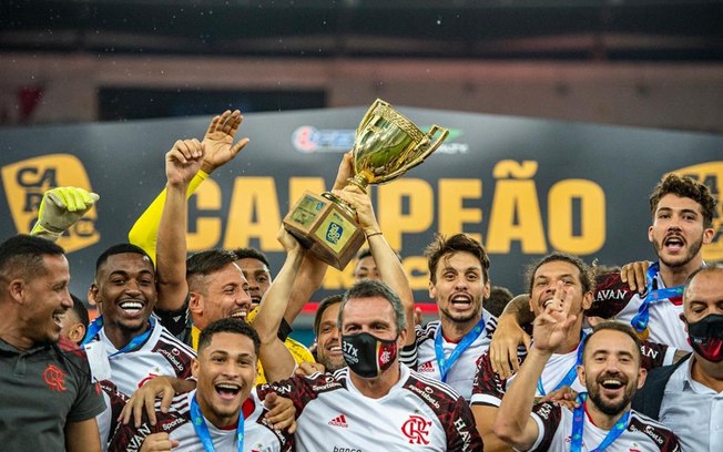 Flamengo se prepara para o clássico de olho no G4 da Taça Guanabara