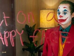 Cena de Coringa, que inesperadamente assumiu o status de ser um dos favoritos ao Oscar Coringa