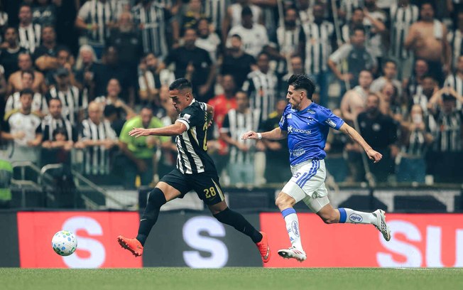 Atlético venceu o Cruzeiro de virada e está na semifinal da Copa do Brasil