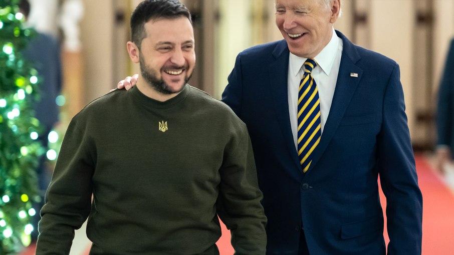 Volodymyr Zelensky foi aos Estados Unidos em primeira viagem internacional desde o início da guerra para se encontrar com Joe Biden