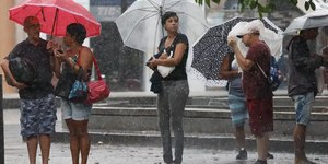 Chuva volta ao Rio após início de semana com calor e tempo seco