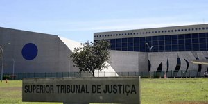 STJ aumenta pena para roubo a motorista de aplicativo em serviço