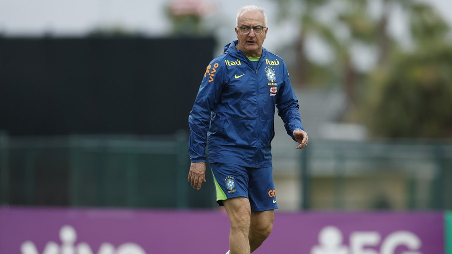 Novo técnico do Corinthians, Dorival Júnior fez história nos três rivais do Timão