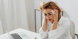Tabu da menopausa fragiliza casamentos e impacta saúde feminina