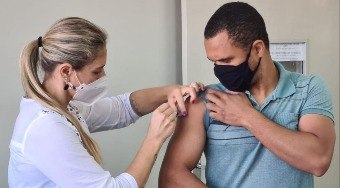 São Paulo libera 4ª dose da vacina para toda a população adulta