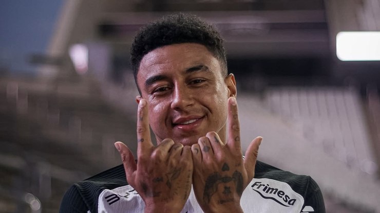 Lingard desencanta, e Corinthians sai na frente contra o Barra