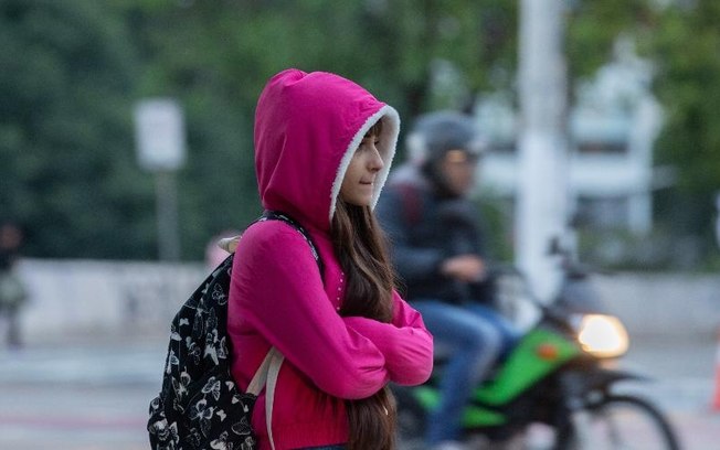 São Paulo bate novo recorde de frio e tem a manhã de outubro mais gelada em 11 Anos São Paulo bate novo recorde de frio e tem a manhã de outubro mais gelada em 11 Anos
