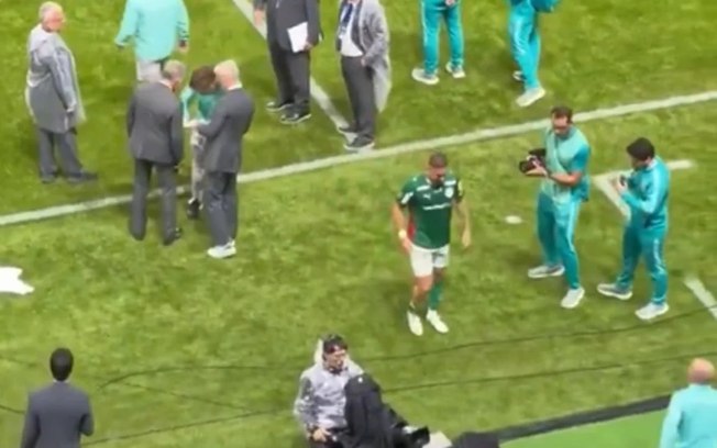 Atleta voltou recentemente de uma lesão muscular e sofreu uma entrada forte nos minutos finais